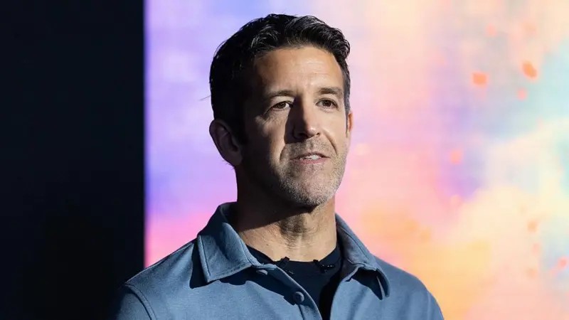 Apple entra em ‘nova era’ com troca de comando após 15 anos